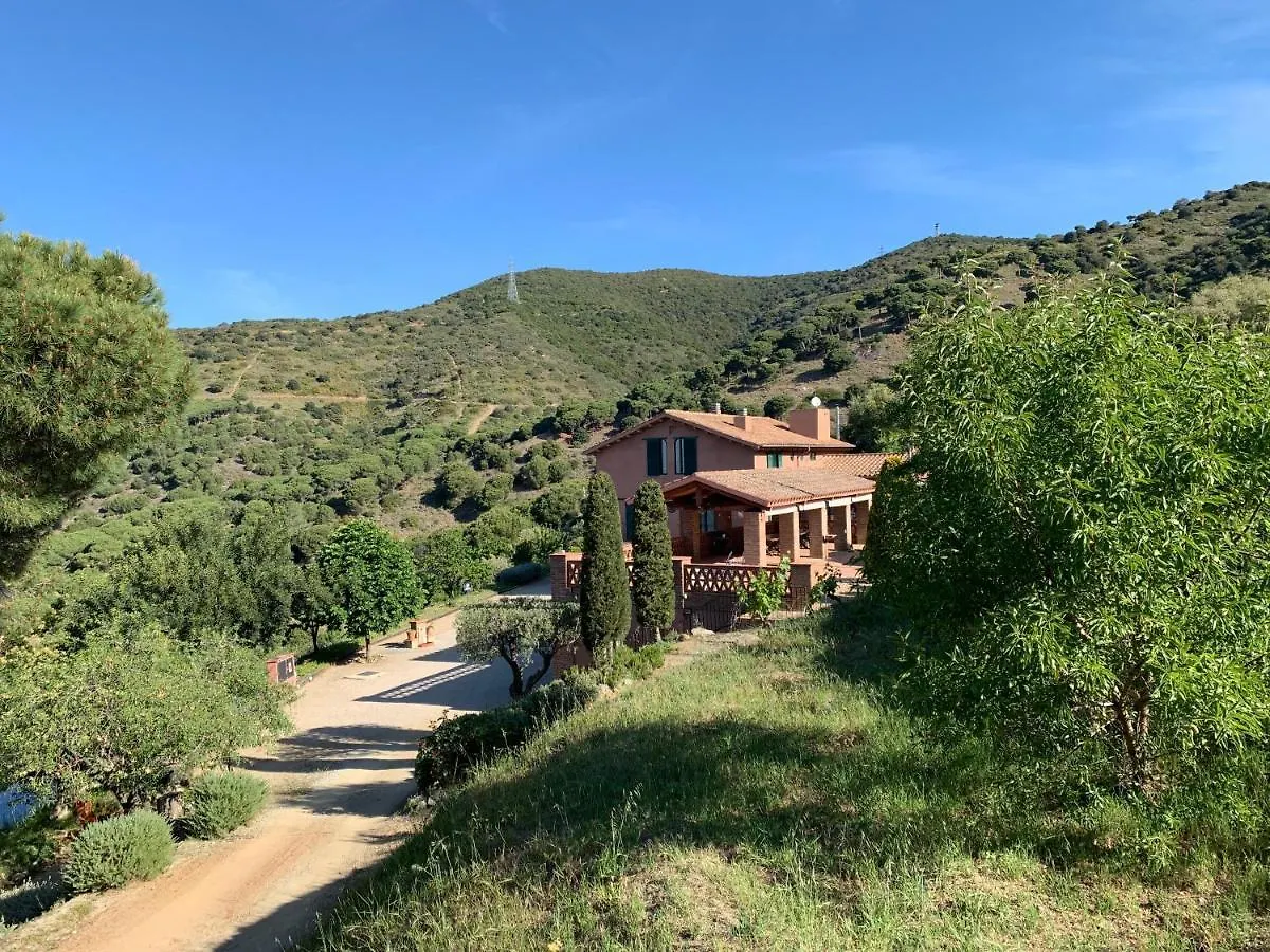 Can Ballús Bed&Breakfast Tiana