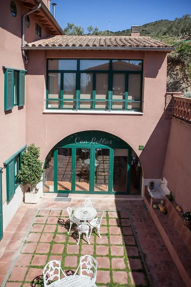 Pensión Can Ballús Bed&Breakfast Tiana